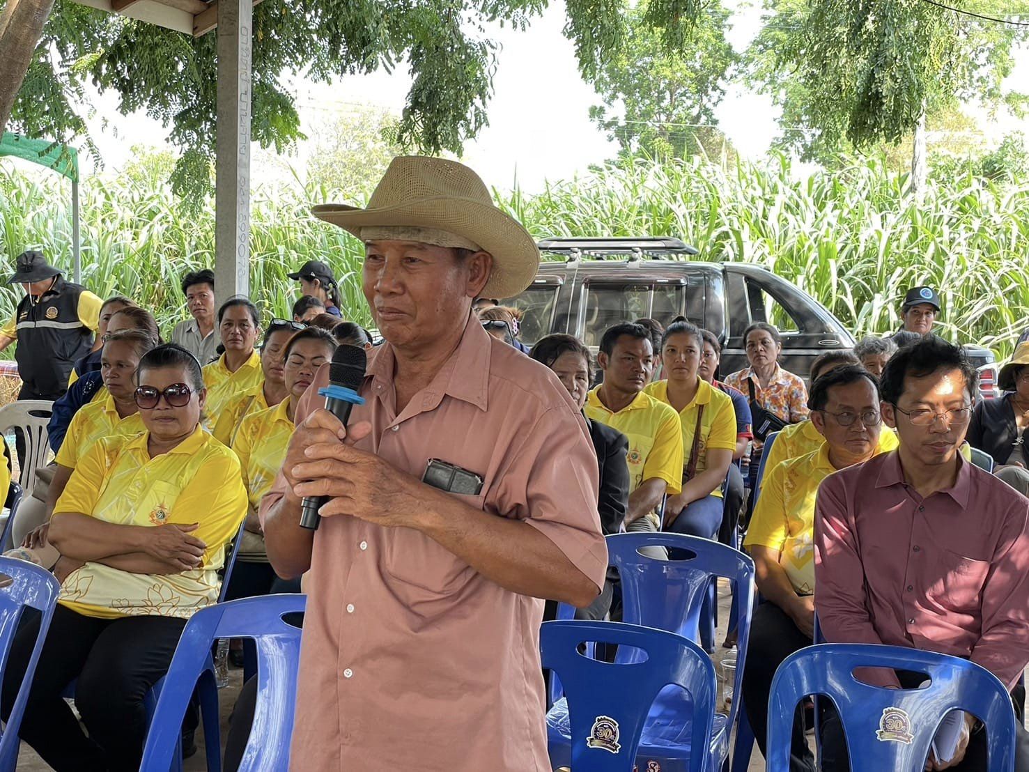 ผู้ว่าฯ ชัยภูมิ นำส่วนราชการและภาคีพัฒนาลงพื้นที่ติดตามการเลี้ยงโคเนื้อคุณภาพสูง ควบคุมต้นน้ำวัตถุดิบการผลิตหม่ำชัยภูมิ ขับเคลื่อนการพัฒนาเศรษฐกิจฐานรากด้านการเกษตร แปรรูป และการท่องเที่ยวโดยชุมชน