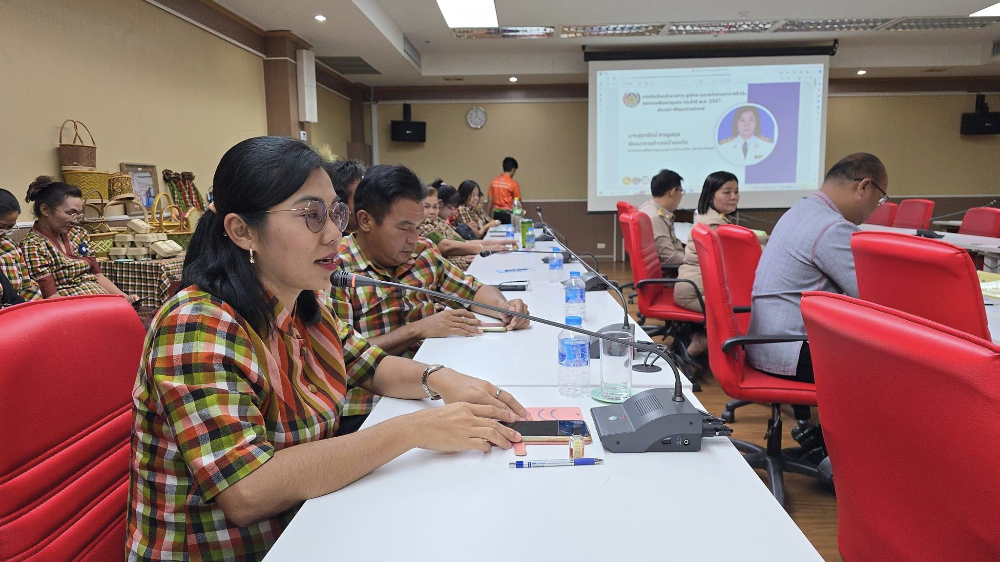 พช.ชัยภูมิ นำเสนอผลงาน การคัดเลือกข้าราชการ ลูกจ้างประจำ และพนักงานราชการดีเด่น กรมการพัฒนาชุมชน ประจำปี พ.ศ. 2567 ระดับเขตตรวจราชการที่ 13