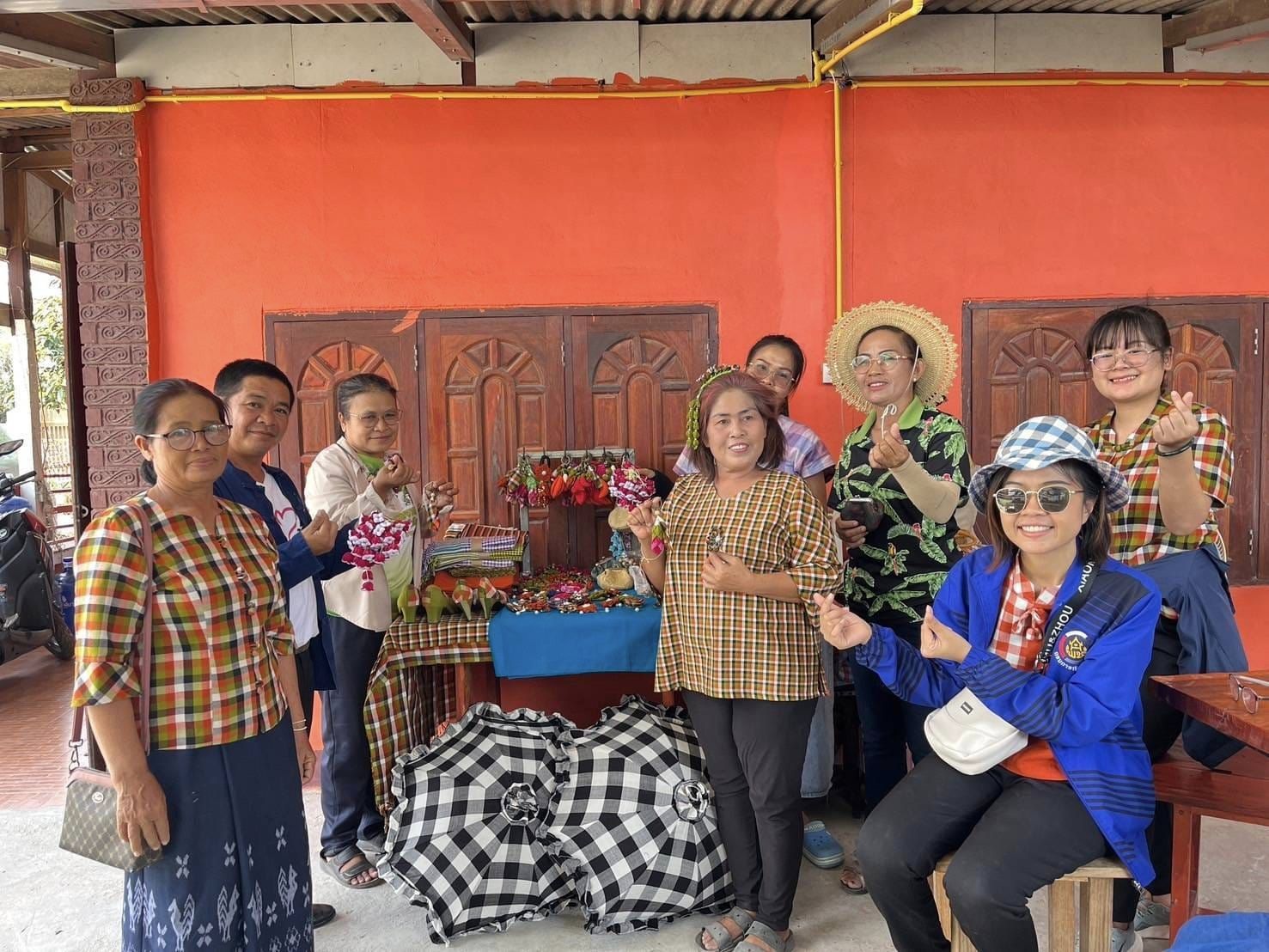 พช.ชัยภูมิ ติดตามและสนับสนุนการดำเนินงานความสำเร็จในการบริหารจัดการหนี้ และกลุ่มอาชีพที่ลงทะเบียนผลิตภัณฑ์ชุมชน OTOP ประจำปี 2567 อำเภอบ้านแท่น จังหวัดชัยภูมิ