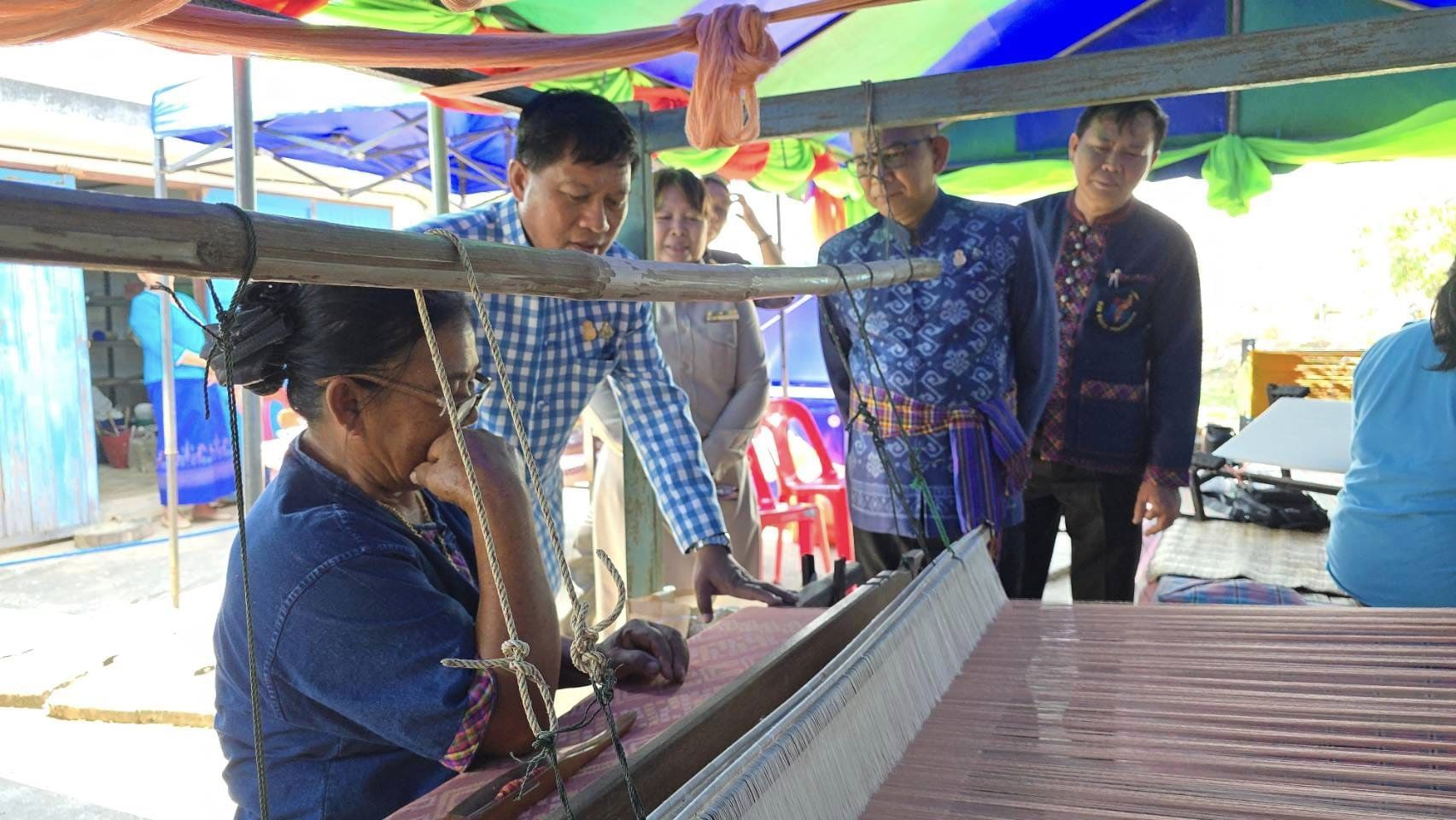 พช.ชัยภูมิ นำเสนอผลงาน การคัดเลือกข้าราชการ ลูกจ้างประจำ และพนักงานราชการดีเด่น กรมการพัฒนาชุมชน ประจำปี พ.ศ. 2567 ระดับเขตตรวจราชการที่ 13 ประเภทพัฒนากรขวัญใจชุมชน