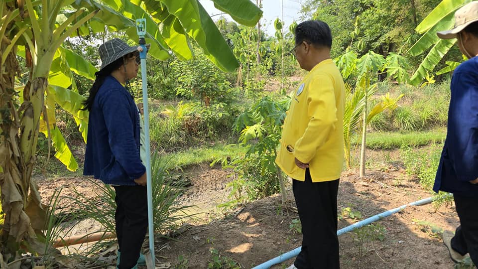 พช.ชัยภูมิ ลงพื้นที่ทำคลิปประชาสัมพันธ์การดำเนินงาน โคก หนอง นา พัฒนาชุมชน อำเภอหนองบัวระเหว