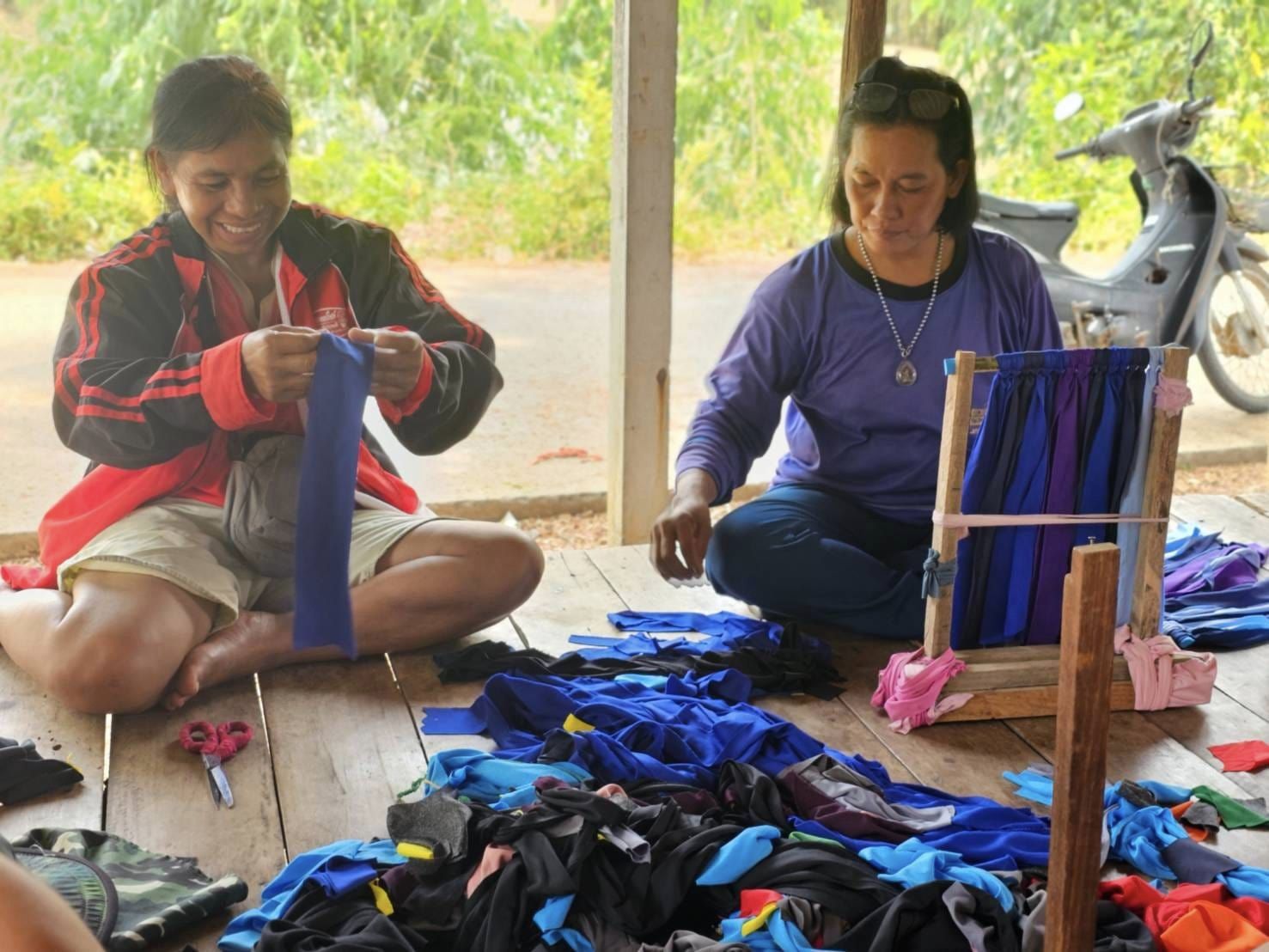 พช.ชัยภูมิ : ร่วมติดตามและสนับสนุนการดำเนินงานความสำเร็จในการบริหารจัดการหนี้ และกลุ่มอาชีพที่ลงทะเบียนผลิตภัณฑ์ชุมชน OTOP ประจำปี 2567