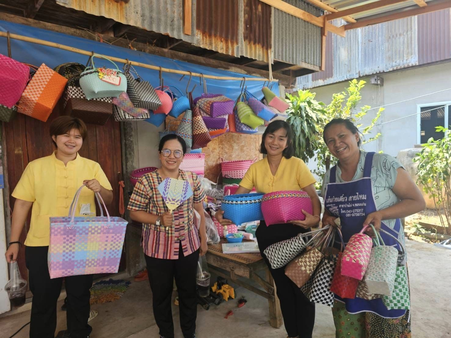 พช.ชัยภูมิ : ร่วมติดตามและสนับสนุนการบริหารจัดการหนี้ และกลุ่มอาชีพที่ลงทะเบียนผลิตภัณฑ์ชุมชน OTOP ประจำปี 2567 อำเภอแก้งคร้อ