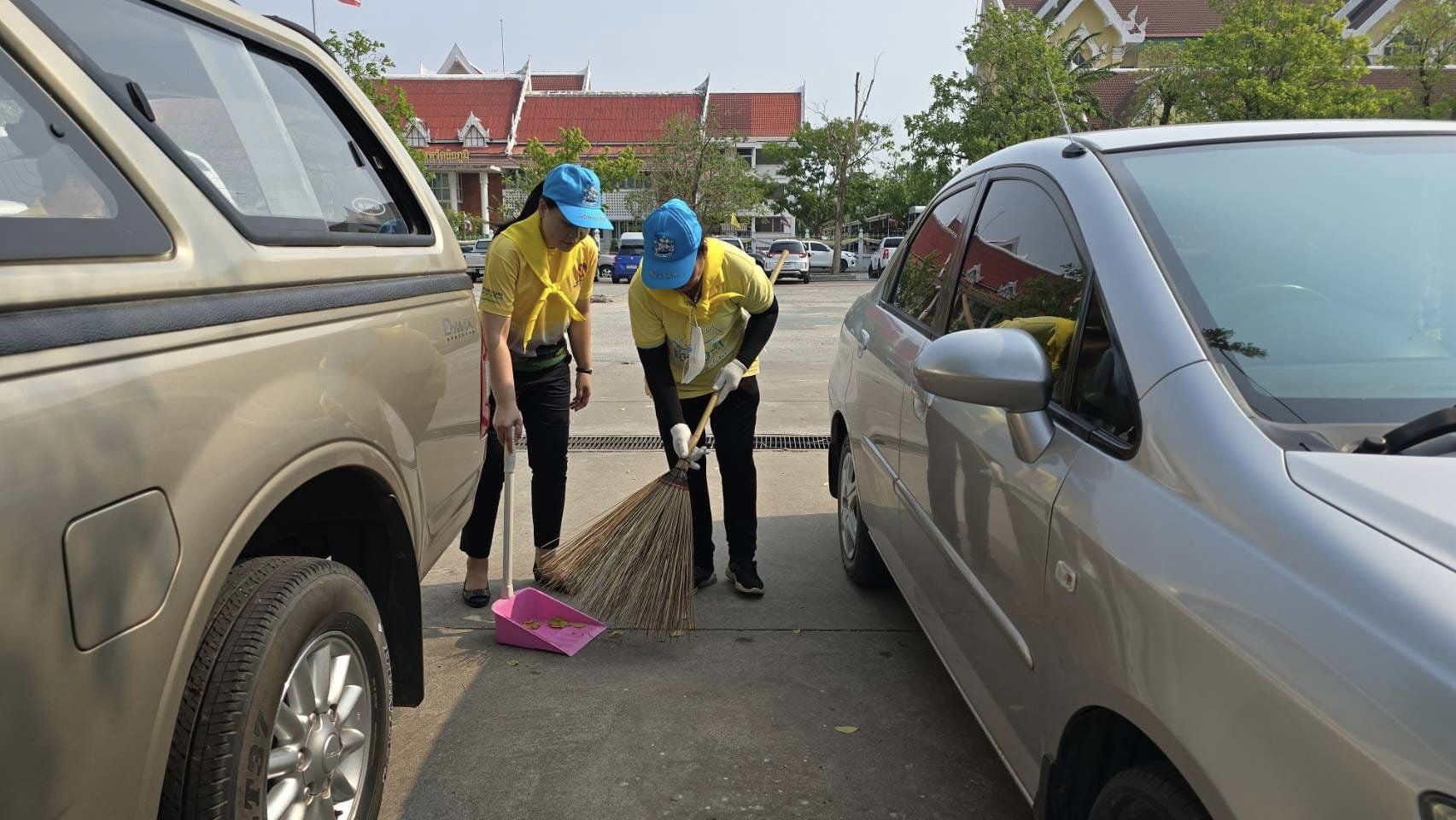 พช.ชัยภูมิ ร่วมเฉลิมพระเกียรติพระบาทสมเด็จพระเจ้าอยู่หัว เนื่องในโอกาสพระราชพิธีมหามงคลเฉลิมพระชนมพรรษา ๖ รอบ ๒๘ กรกฎาคม ๒๕๖๗ กิจกรรมBig Cleaning Day ทำความสะอาดบริเวณรอบศาลากลางจังหวัดชัยภูมิ