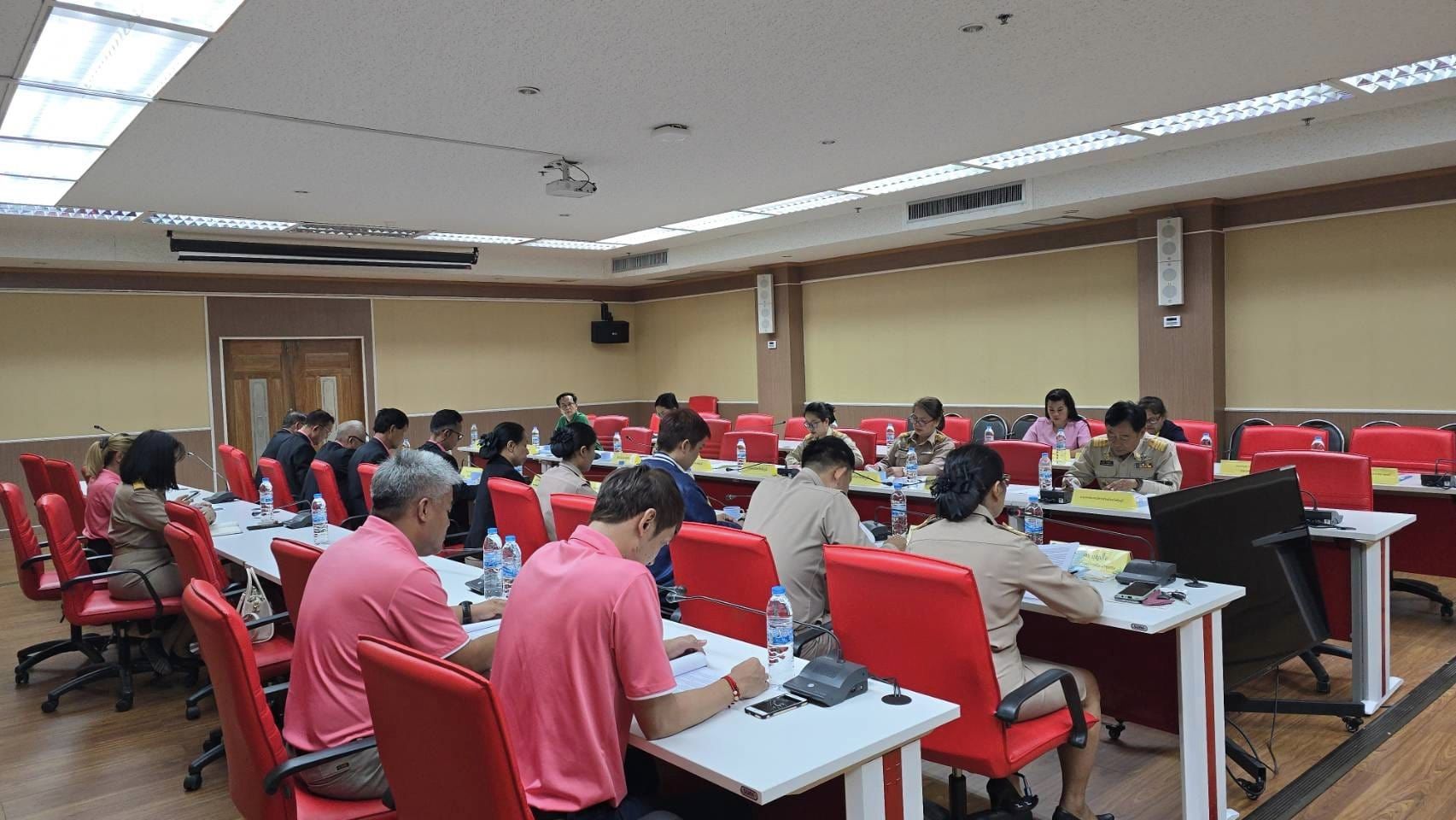 พช.ชัยภูมิ คัดเลือกและสรรหากรรมการผู้ทรงคุณวุฒิในคณะกรรมการกองทุนหมู่บ้านและชุมชนเมืองแห่งชาติ