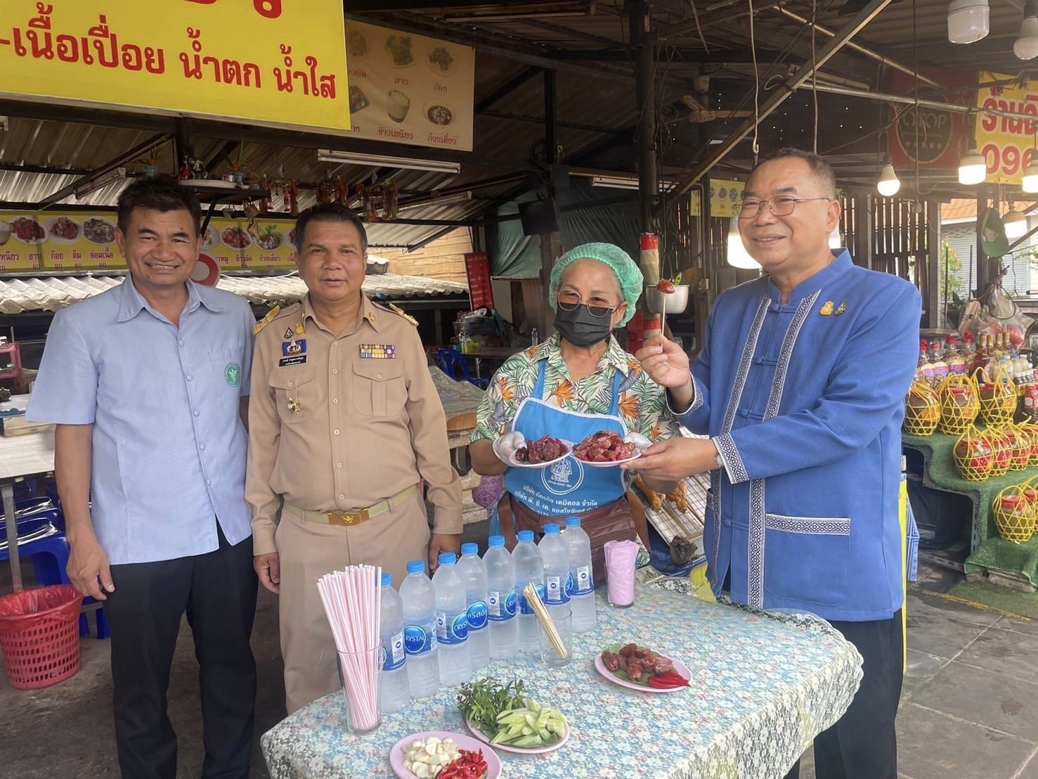 ผู้ว่าฯ ชัยภูมิ…นำทีมงานลงพื้นที่ติดตามการผลิตและจำหน่าย “ตลาดหม่ำช่องสามหมอ” เตรียมพร้อมจัดงานเทศกาล “หม่ำโลก@ชัยภูมิ”