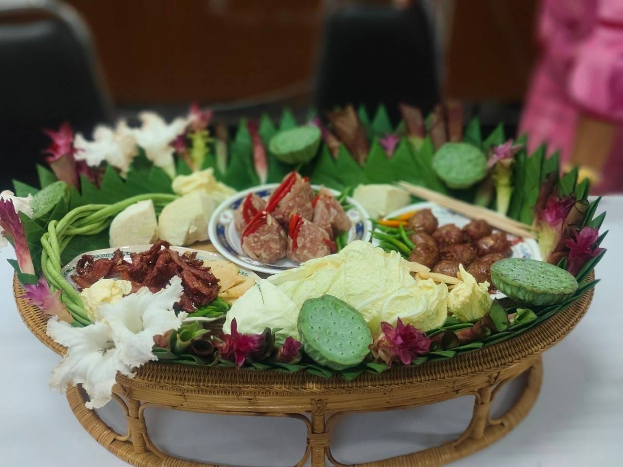 พช.ชัยภูมิ ลุย!!ลงพื้นที่คัดเลือกคนกองทุนพัฒนาบทบาทสตรีดีเด่น ตามโครงการเชิดชูเกียรติคนกองทุนพัฒนาบทบาทสตรี ประจำปี 2567 ระดับกลุ่มโซน โซนต้นน้ำและขุนเขา