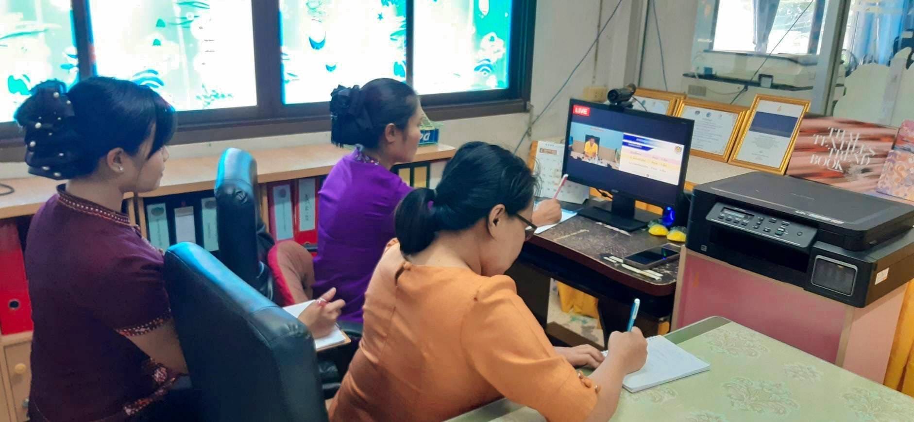 พช. ชัยภูมิ ร่วมประชุมกรมการพัฒนาชุมชน ครั้งที่ 5/2567 พร้อมรับฟังการติดตามการขับเคลื่อนภารกิจสำคัญ 10+1 ไตรมาส 3ผ่านระบบการประชุมทางไกล Video Conference