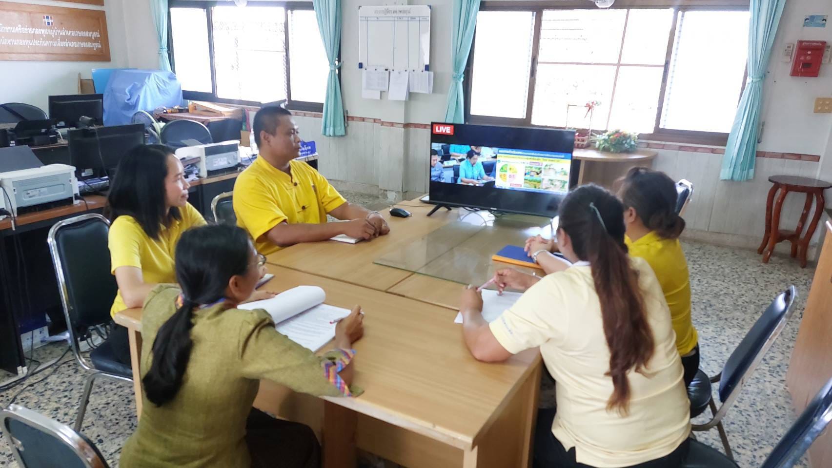 พช. ชัยภูมิ ร่วมประชุมกรมการพัฒนาชุมชน ครั้งที่ 5/2567 พร้อมรับฟังการติดตามการขับเคลื่อนภารกิจสำคัญ 10+1 ไตรมาส 3ผ่านระบบการประชุมทางไกล Video Conference