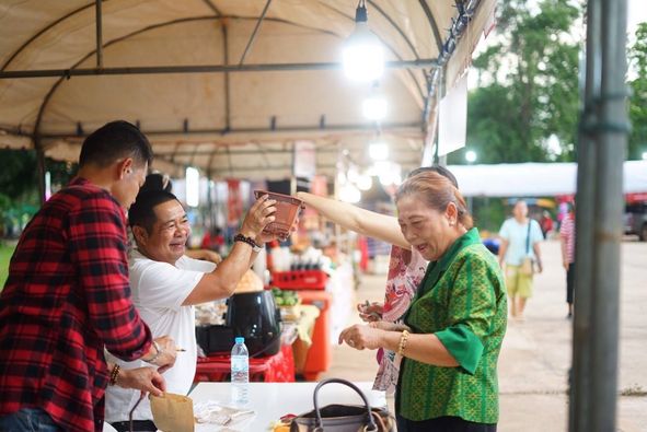 วันที่สามของงานเทศกาลหม่ำโลก : MUM MUM FESTIVAL” ครั้งที่ 1 ยอดจำหน่าย OTOP ยังพุ่งต่อเนื่อง