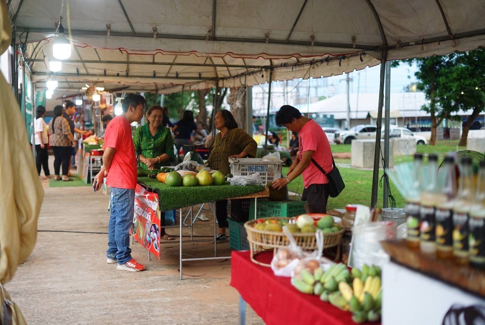 วันที่สามของงานเทศกาลหม่ำโลก : MUM MUM FESTIVAL” ครั้งที่ 1 ยอดจำหน่าย OTOP ยังพุ่งต่อเนื่อง