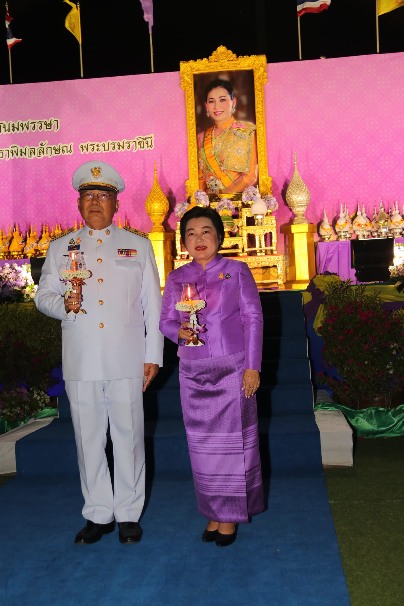 พช.ชัยภูมิ ร่วมพิธีถวายเครื่องราชสักการะและวางพานพุ่มจุดเทียนชัยถวายพระพรชัยมงคลเฉลิมพระเกียรติสมเด็จพระนางเจ้าฯ พระบรมราชินีเนื่องในโอกาสวันเฉลิมพระชนมพรรษา 3 มิถุนายน