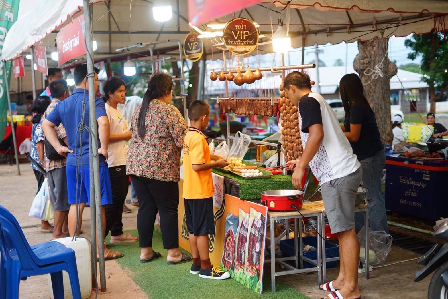 วันที่สามของงานเทศกาลหม่ำโลก : MUM MUM FESTIVAL” ครั้งที่ 1 ยอดจำหน่าย OTOP ยังพุ่งต่อเนื่อง
