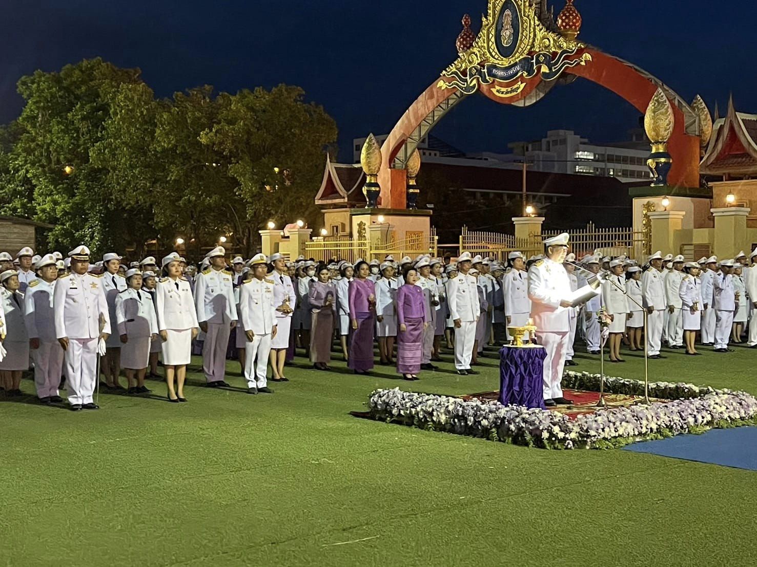 พช.ชัยภูมิ ร่วมพิธีถวายเครื่องราชสักการะและวางพานพุ่มจุดเทียนชัยถวายพระพรชัยมงคลเฉลิมพระเกียรติสมเด็จพระนางเจ้าฯ พระบรมราชินีเนื่องในโอกาสวันเฉลิมพระชนมพรรษา 3 มิถุนายน