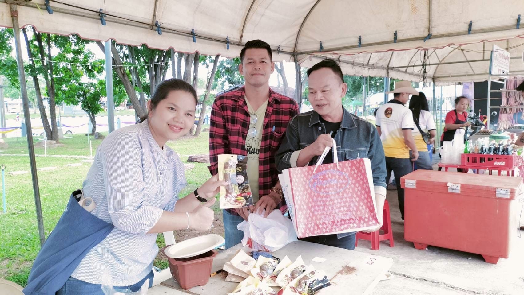 ยอดจำหน่าย OTOPและผลิตภัณฑ์ ชุมชน ในงานเทศกาลหม่ำโลก : MUM MUM FESTIVAL” 4วันยอดทะลุล้าน!!