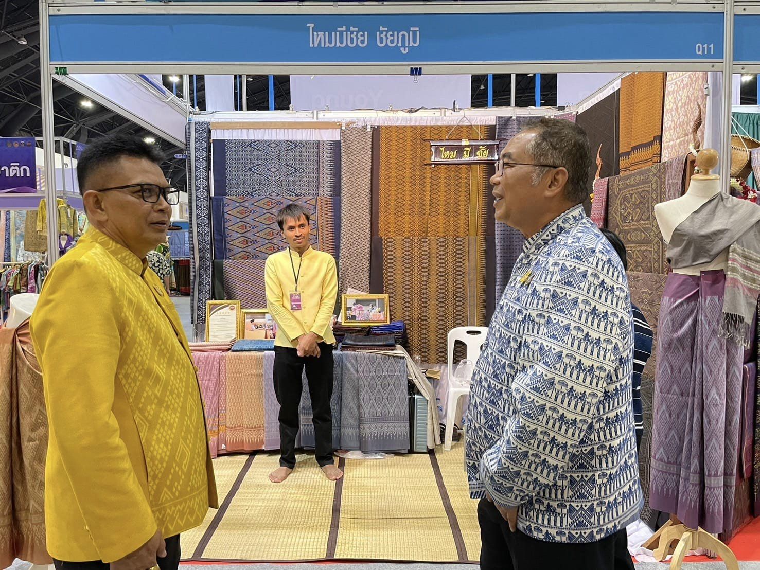 เปิดงาน OTOP MID YEAR 2024 อย่างเป็นทางการ ยอดจำหน่ายสินค้าผลิตภัณฑ์ชุมชน OTOP ของดีชัยภูมิ พุ่งกว่า 7.3 แสนบาท