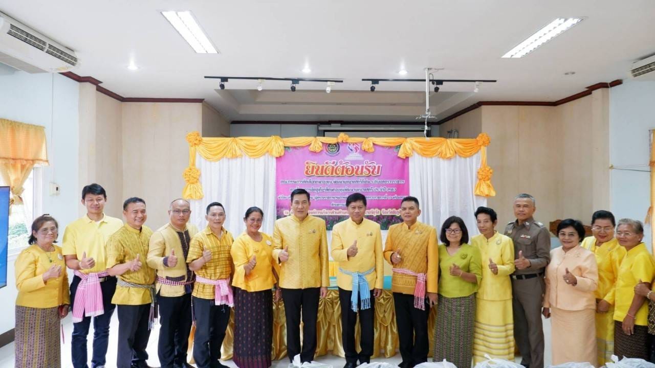 ผู้ตรวจราชการกรมการพัฒนาชุมชน ลงพื้นที่คัดเลือกคนกองทุนพัฒนาบทบาทสตรีดีเด่น ระดับเขตตรวจราชการที่ 13 พื้นที่จังหวัดชัยภูมิ วันที่สอง