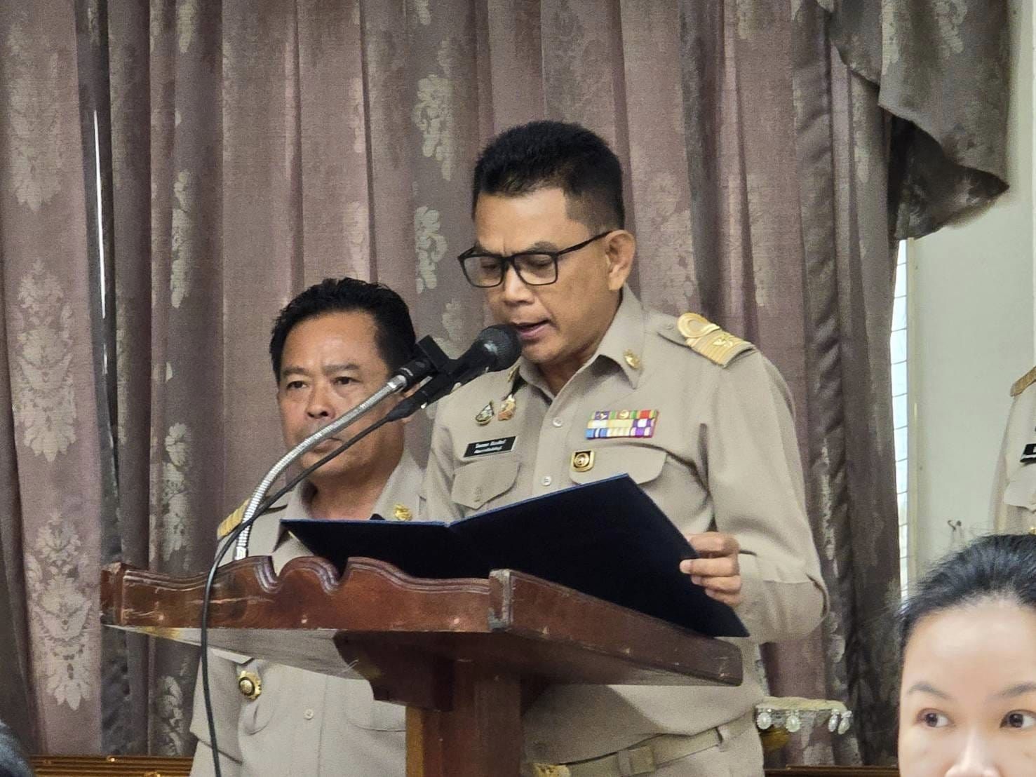 พช.ชัยภูมิ นำผู้นำชุมชน กลุ่ม องค์กร หน่วยงาน เข้ารับโล่เกียรติคุณและใบประกาศเกียรติคุณกิจกรรมพัฒนาชุมชนดีเด่น ประจำปี 2566 จำนวน 24 รางวัล จากผู้ว่าราชการจังหวัดชัยภูมิในที่ประชุมคณะกรมการจังหวัดชัยภูมิ ครั้งที่ 7/2567 ประจำเดือน กรกฎาคม 2567