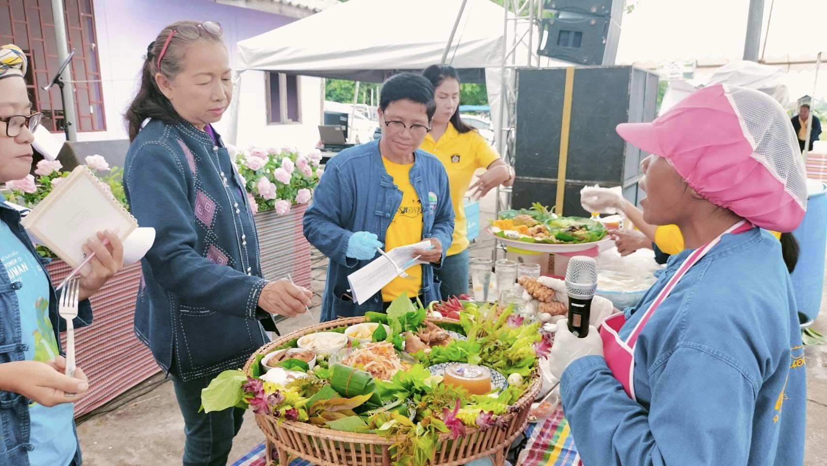 พช.ชัยภูมิ เชื่อมโยงช่องทางการตลาดในการสร้างรายได้จากกิจการอาหารปลอดภัย ประจำปี 2567
