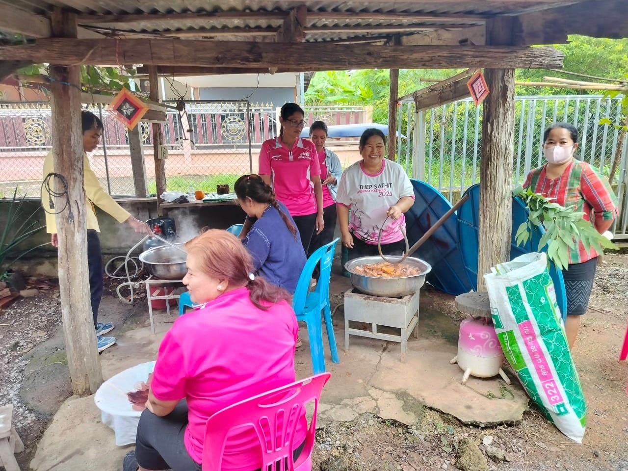 พช.ชัยภูมิ ขับเคลื่อนโครงการพัฒนาการแปรรูปสินค้าเกษตรเพื่อให้ได้มาตรฐาน กิจกรรมที่ 2 การพัฒนาศักยภาพด้านการผลิต การแปรรูปผ้า ตามหลักสูตรของศูนย์เรียนรู้การผลิตผ้าจังหวัดชัยภูมิ