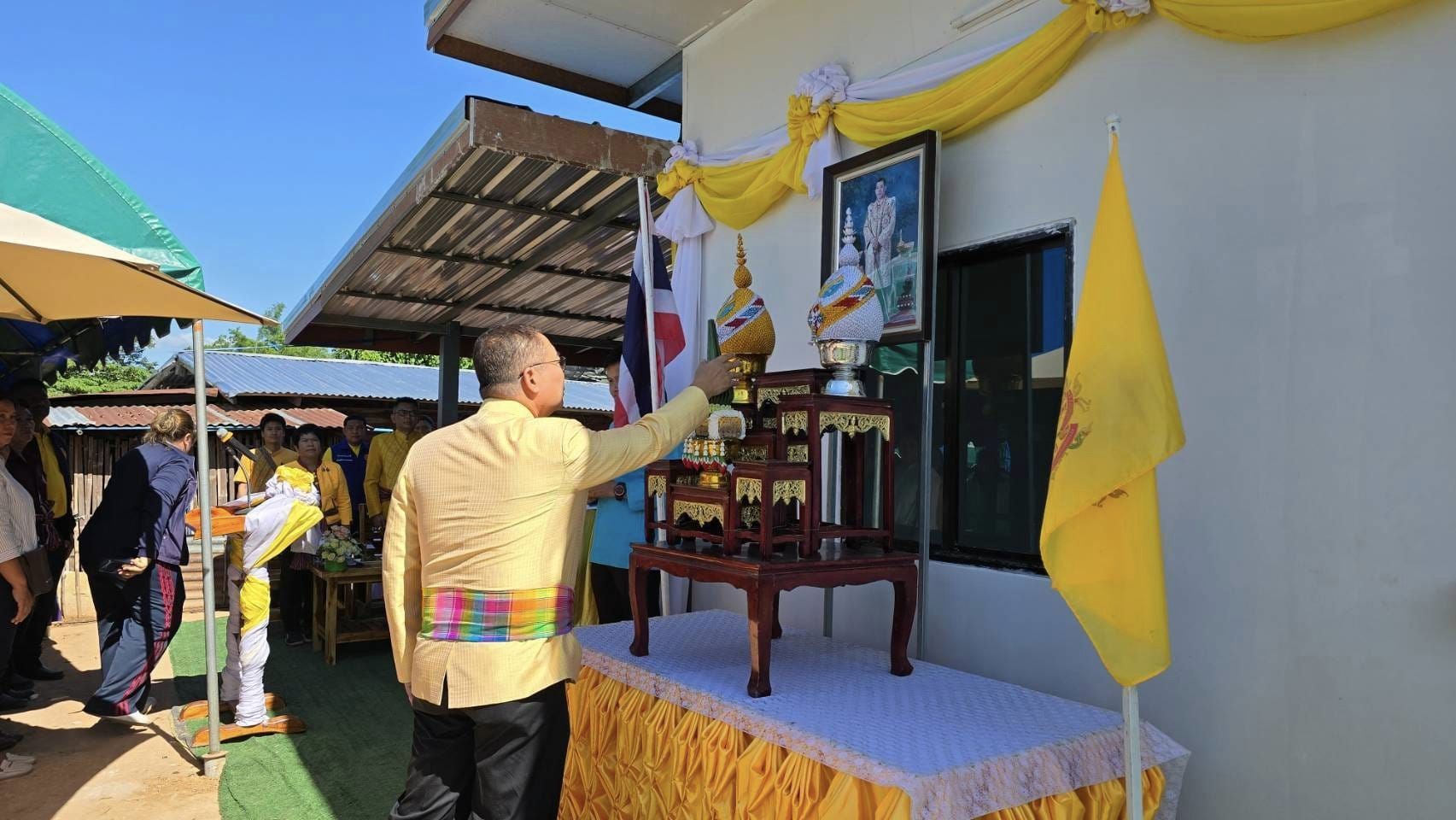 พช.ชัยภูมิ ส่งมอบบ้านกองทุนถวายช้างเจ้าพ่อพญาแล ปี 2567 โครงการบ้านพอเพียง