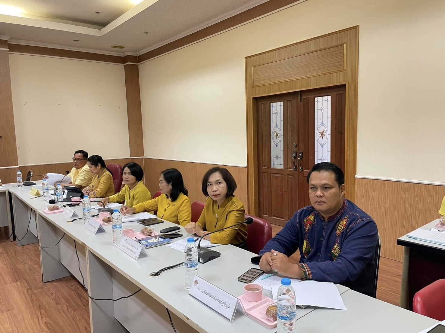 จังหวัดชัยภูมิ เตรียมความพร้อมพิจารณากลั่นกรองการประกวดผ้าลายพระราชทาน “ผ้าลายสิริวชิราภรณ์” และงานหัตถกรรม ระดับจังหวัด ประจำปี 2567