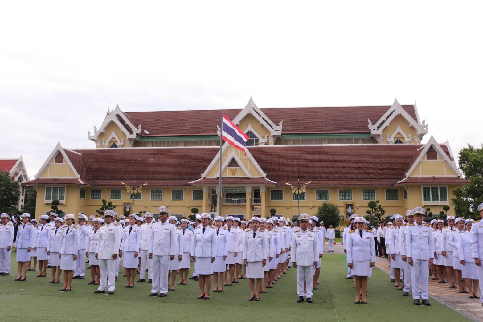 พช.ชัยภูมิ เข้าร่วมพิธีถวายเครื่องราชสักการะและวางพานพุ่ม และพิธีจุดเทียนถวายพระพรชัยมงคล เนื่องในโอกาสวันเฉลิมพระชนมพรรษา สมเด็จพระนางเจ้าสิริกิติ์ พระบรมราชินีนาถ พระบรมราชชนนีพันปีหลวง 12 สิงหาคม 2567