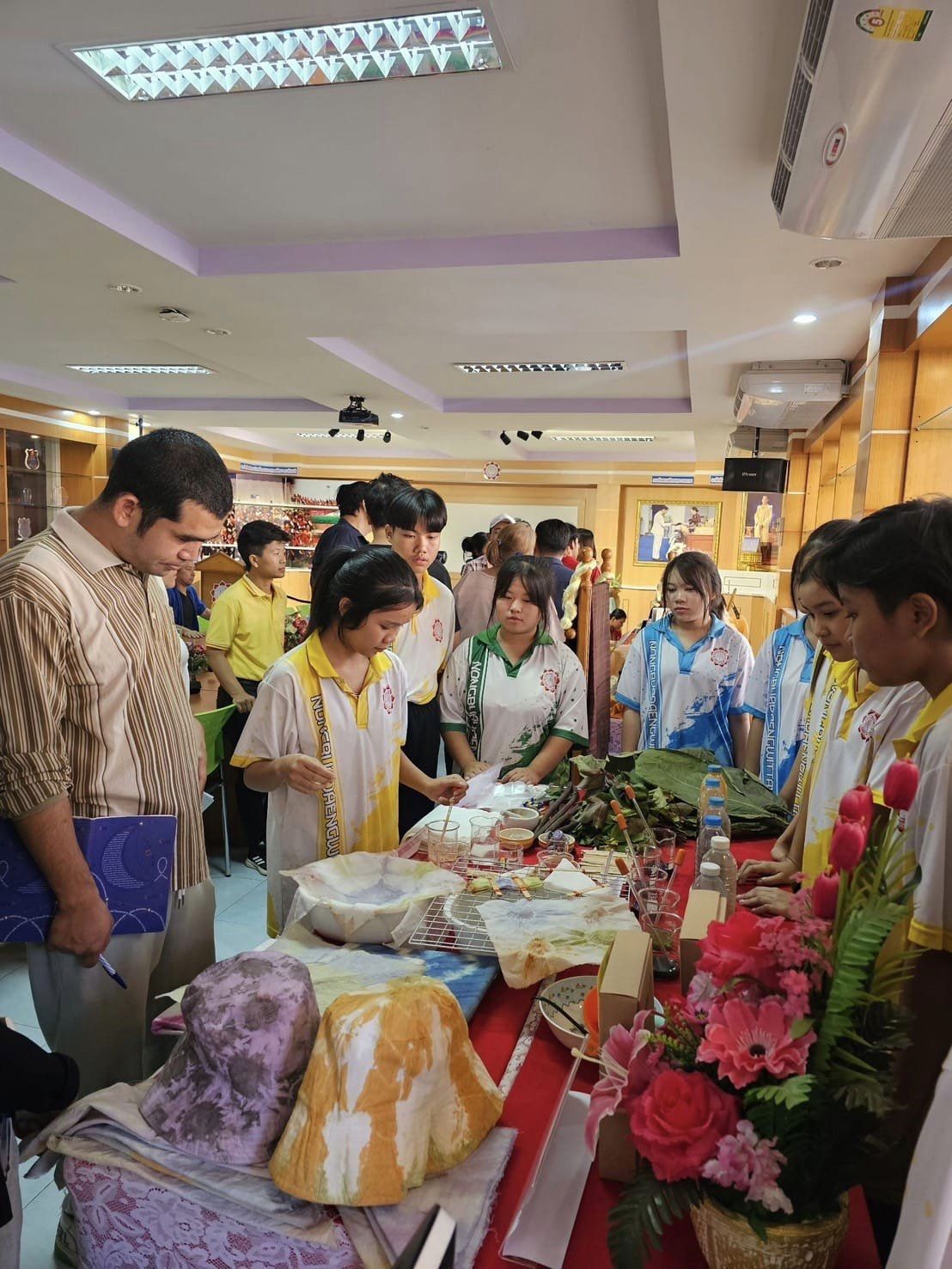 ชัยภูมิ เตรียมพร้อมขับเคลื่อนบ้านหนองหอย หมู่ที่ 4 ตำบลกุดชุมแสง อำเภอหนองบัวแดง เป็นชุมชนภูมิปัญญาเพื่อพัฒนาผลิตภัณฑ์