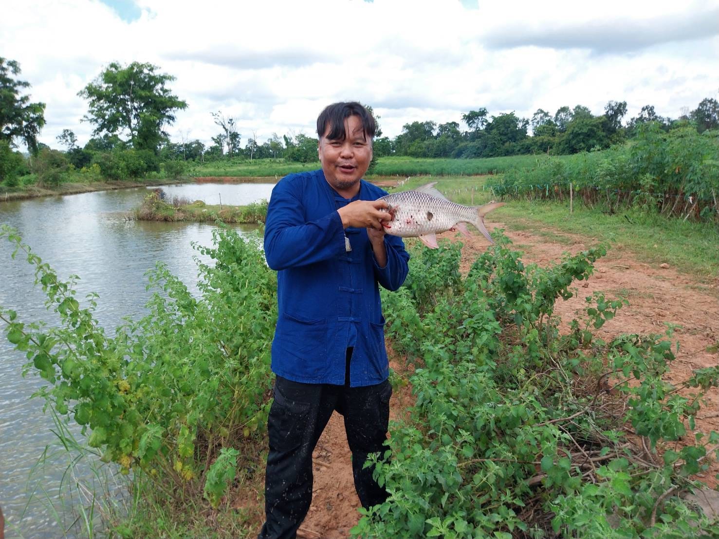 พช.ชัยภูมิ ขับเคลื่อนกิจกรรม “รวมพลคน โคก หนอง นา เอามื้อสามัคคี” จังหวัดชัยภูมิ กลุ่มโซนเมืองเก่าเจ้าพ่อ