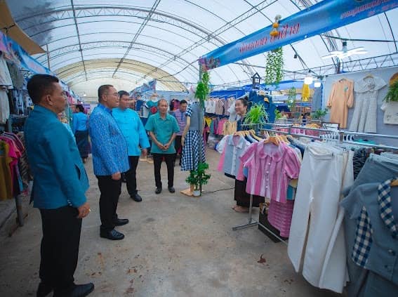 ชัยภูมิเปิดงาน “สุดยอดผ้าและของดีชัยภูมิ” อย่างเป็นทางการ ส่งเสริมช่องทางการตลาดแก่ผู้ผลิต ผู้ประกอบการชุมชน กระตุ้นการหมุนเวียนของเศรษฐกิจฐานราก