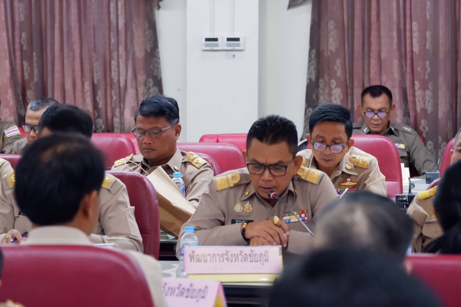 พช.ชัยภูมิ นำกลุ่ม องค์กรสตรี รับโล่เกียรติคุณและใบประกาศเกียรติคุณกิจกรรมโครงการเชิดชูเกียรติคนกองทุนพัฒนาบทบาทสตรี ประจำปี 2567 จำนวน 15 รางวัล จากผู้ว่าราชการจังหวัดชัยภูมิในที่ประชุมคณะกรมการจังหวัดชัยภูมิ ครั้งที่ 8/2567 ประจำเดือน สิงหาคม 2567