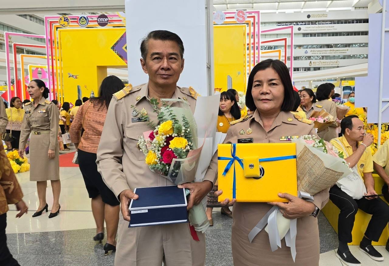 พช.ชัยภูมิ ร่วมงานประกาศนโยบายและทิศทางการพัฒนาชุมชน ประจำปี พ.ศ. 2568 และรับรางวัลการขับเคลื่อนภารกิจสำคัญที่อธิบดีกรมการพัฒนาชุมชนเน้นย้ำ ประจำปีงบประมาณ พ.ศ. 2567