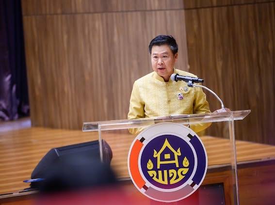 พช.ชัยภูมิ ร่วมประชุมวิชาการ Symposium การพัฒนาองค์ความรู้เพื่อการพัฒนาผลิตภัณฑ์สู่สากล ประจำปี 2567 Thai Textiles Trend Book Spring/Summer 2025