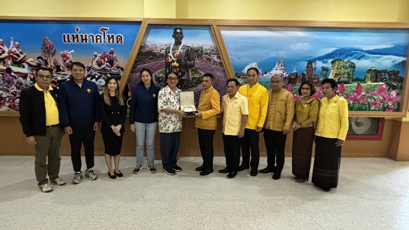 พช.ชัยภูมิ ต้อนรับและแลกเปลี่ยนการทำงานด้านสตรีแก่คณะกรรมาธิการกิจการเด็กสตรี เยาวชน ผู้สูงอายุ กลุ่มชาติพันธ์ุ และผู้มีความหลากหลายทางเพศ สภาผู้แทนราษฎร