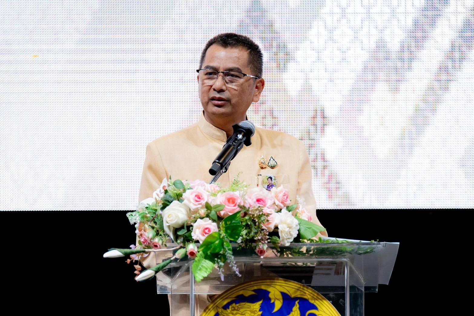 พช.ชัยภูมิ ร่วมพิธีเปิดการประกวดผ้าลายพระราชทาน “ผ้าลายสิริวชิราภรณ์” และงานหัตถกรรมระดับ ภาคตะวันออกเฉียงเหนือ ตามโครงการส่งเสริมภูมิปัญญาและพัฒนาศักยภาพผ้าไทยและงานหัตถกรรม สู่การเป็นแฟชั่นแห่งความยั่งยืน