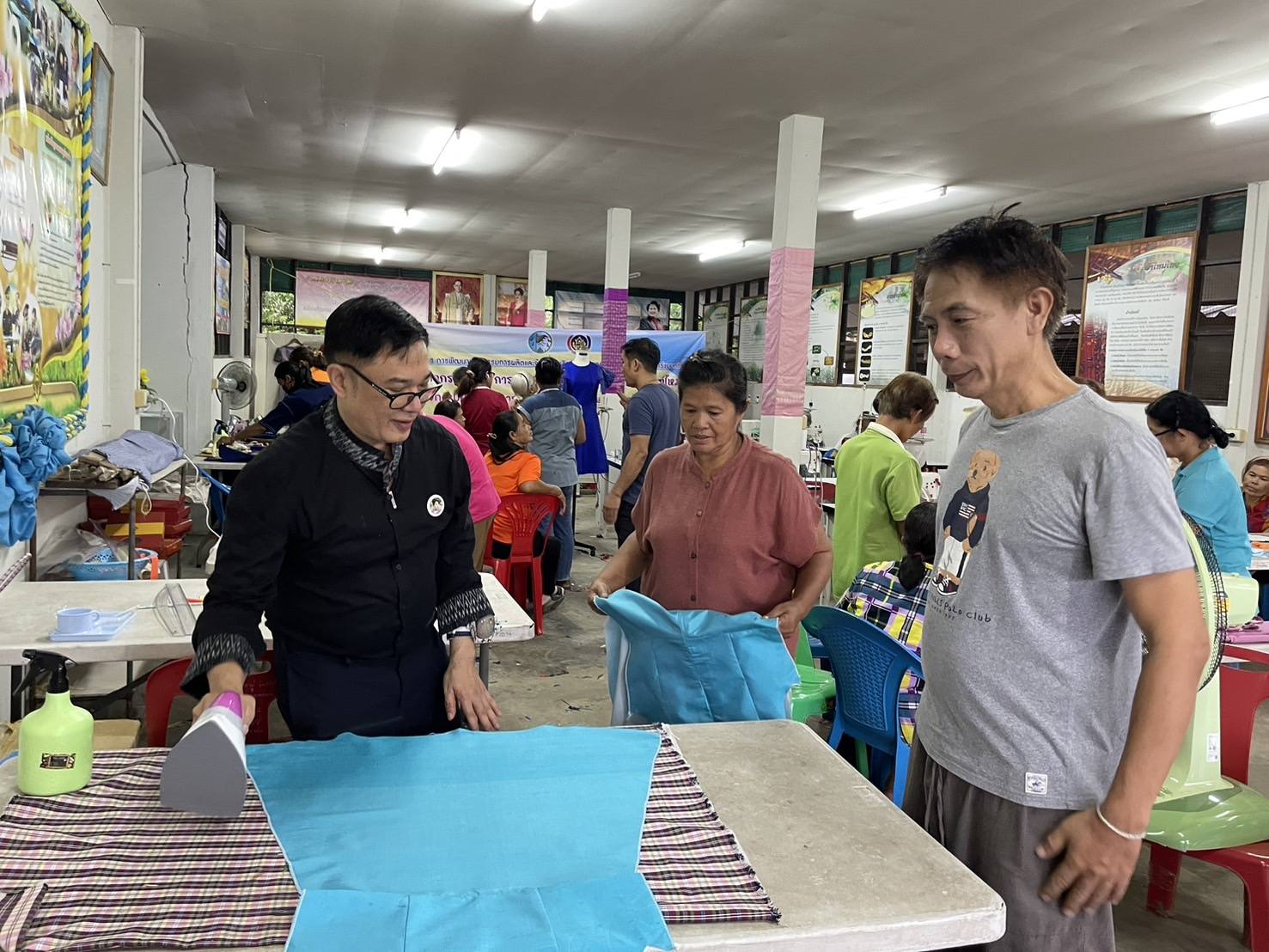 พช.ชัยภูมิ ส่งเสริมการพัฒนาศักยภาพการผลิตผลิตภัณฑ์ไหม กิจกรรมการพัฒนาศักยภาพผู้ผลิตผู้ประกอบการไหมและการแปรรูปผลิตภัณฑ์ไหม รุ่นที่ 1