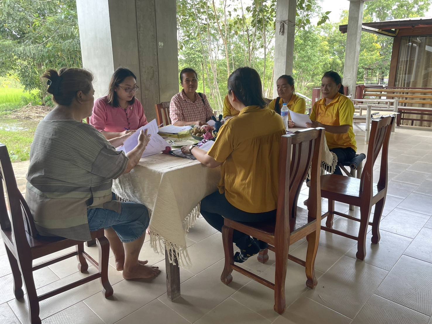 พช.ชัยภูมิ เตรียมพร้อม Live Action การดำเนินงาน “ผ้าไทยใส่ให้สนุก”ชุมชนภูมิปัญญาเพื่อพัฒนาผลิตภัณฑ์วิสาหกิจชุมชนกลุ่มทอผ้าย้อมสีธรรมชาติหนองบัวแดง