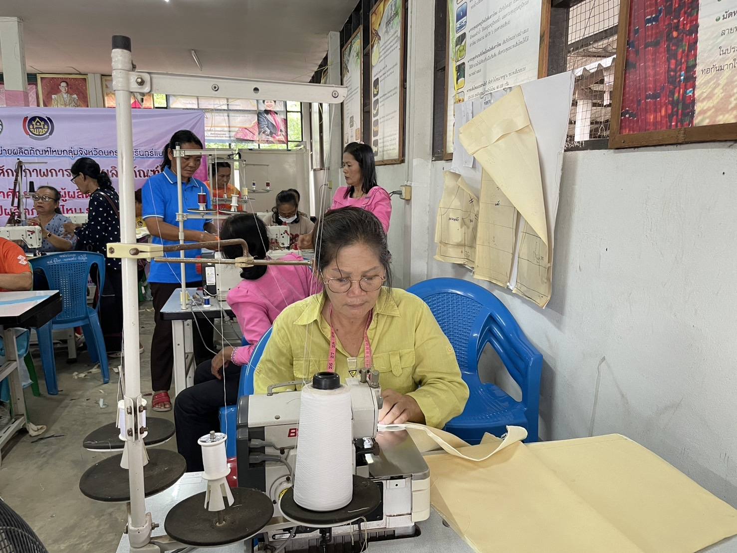 พช.ชัยภูมิ ส่งเสริมการพัฒนาศักยภาพการผลิตผลิตภัณฑ์ไหม กิจกรรมการพัฒนาศักยภาพผู้ผลิตผู้ประกอบการไหมและการแปรรูปผลิตภัณฑ์ไหม รุ่นที่ 2