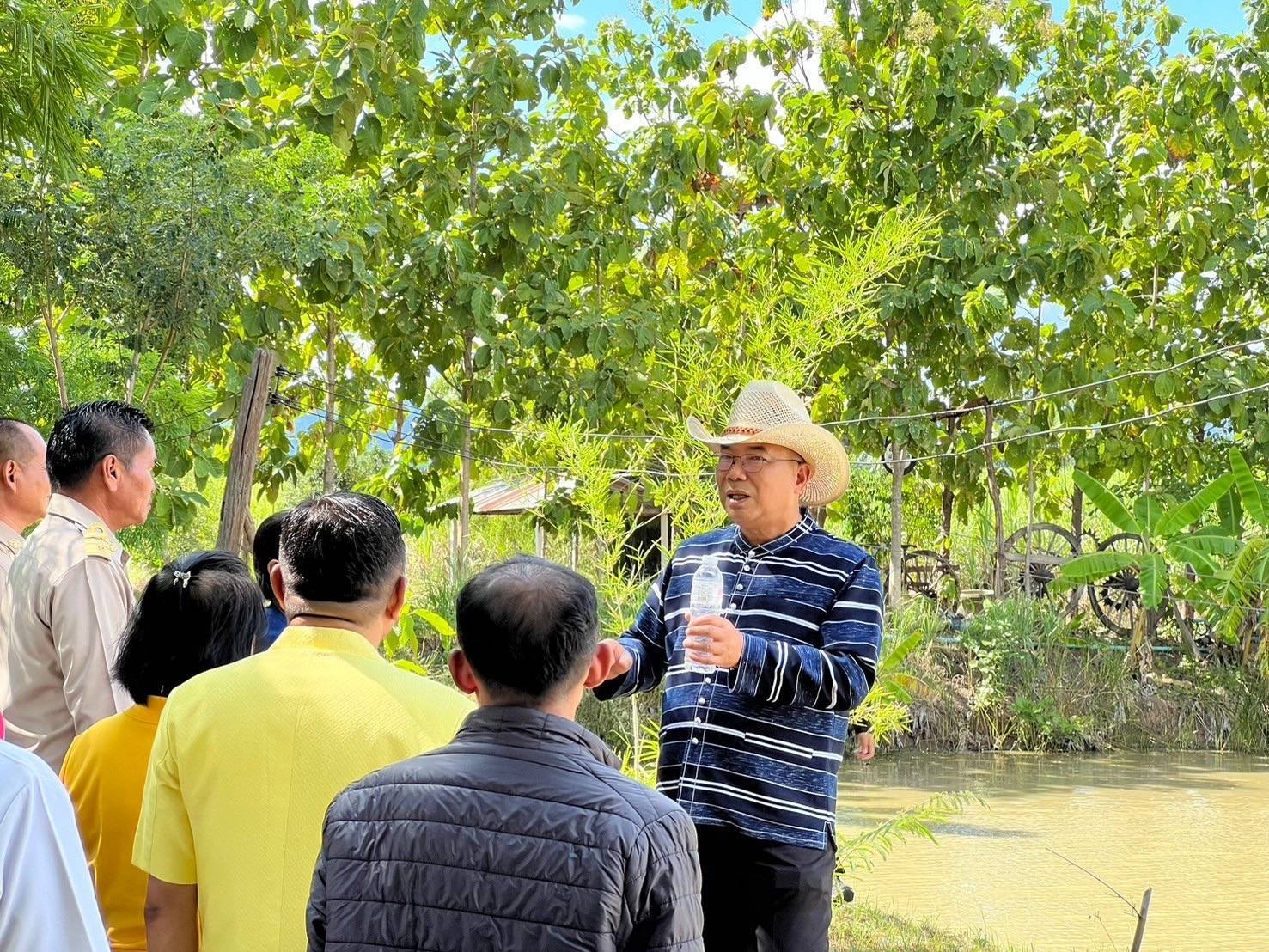ผู้ว่าราชการจังหวัดชัยภูมิ ลงพื้นที่เยี่ยมชมแปลงโคกหนองนา พัฒนาชุมชน อำเภอแก้งคร้อ จังหวัดชัยภูมิ