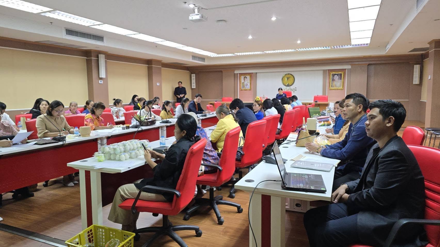 ชัยภูมิ เฟ้นหา! สุดยอดผลิตภัณฑ์ OTOP ที่มีความโดดเด่น  แสดงถึงอัตลักษณ์ของท้องถิ่น ตามโครงการส่งเสริมกระบวนการเครือข่ายองค์ความรู้ KBO (Knowledge – Based OTOP) ปี 2567