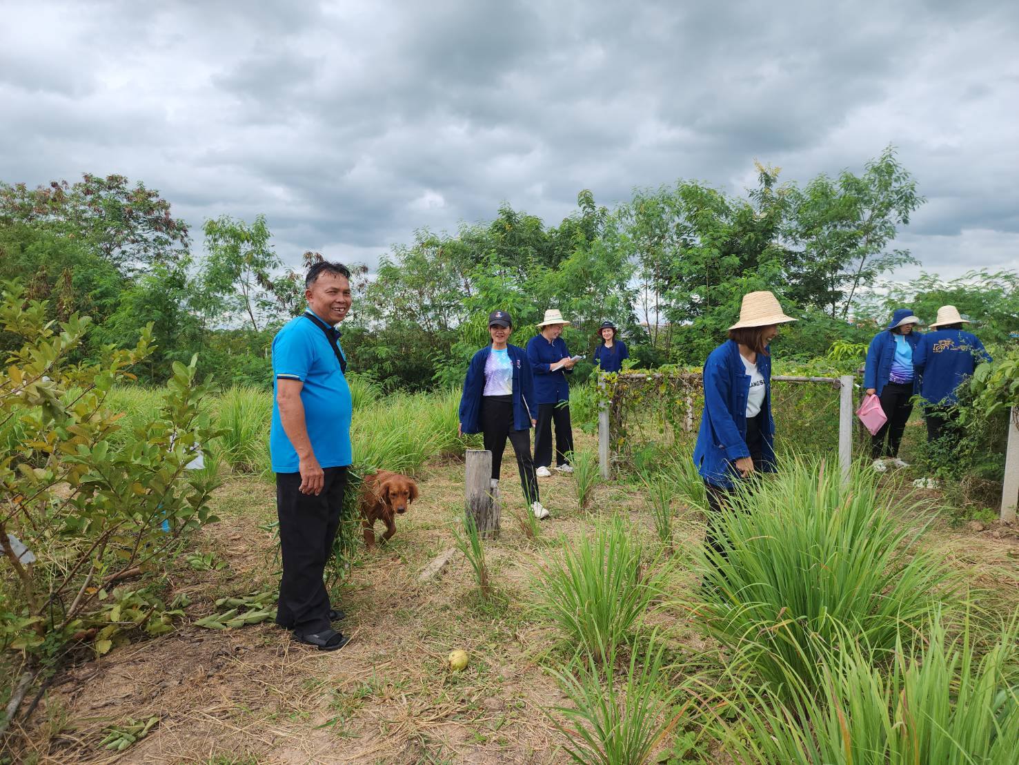 พช.ชัยภูมิ ร่วมติดตามผลสำเร็จ พื้นที่ครัวเรือนต้นแบบแปลงโคกหนองนา และสำรวจสถานะศูนย์เรียนรู้การพัฒนาคุณภาพชีวิตตามหลักทฤษฎีใหม่ ประยุกต์สู่ “โคก หนอง นา” และRe X-ray ครัวเรือน TPMAP ขจัดความยากจนและพัฒนาคนทุกช่วงวัยอย่างยั่งยืน​ในพื้นที่อำเภอเมืองชัยภูมิ