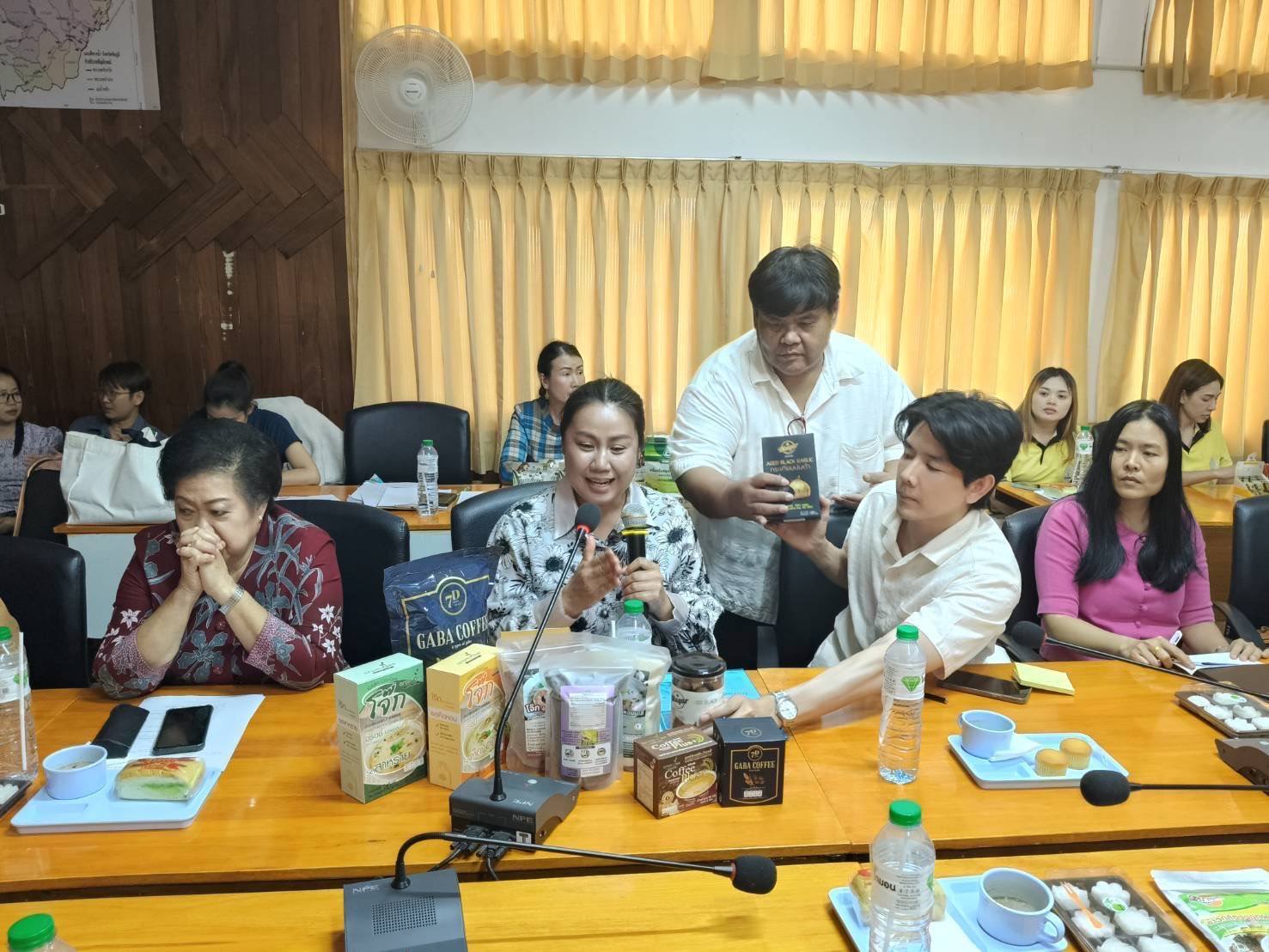 พช.ชัยภูมิ  ร่วมประชุมการเชื่อมโยงสินค้าเกษตรและผลิตภัณฑ์ชุมชนของจังหวัดชัยภูมิกับบริษัท เดอะมอลล์ กรุ๊ป จำกัด