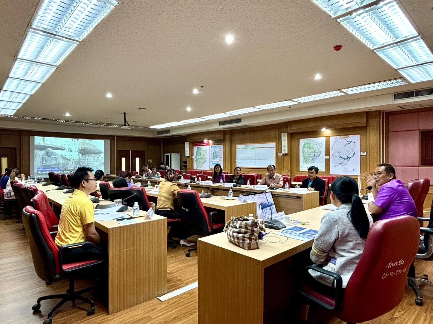 พช.ชัยภูมิ  ร่วมประชุมขับเคลื่อนเศรษฐกิจจังหวัดชัยภูมิ ด้วยต้นทุนทางวัฒนธรรม