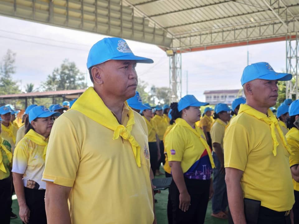 พช.ชัยภูมิ   ร่วมกิจกรรมจิตอาสาพัฒนาร่วมแรงร่วมใจปรับปรุงพัฒนา โรงเรียนบ้านโพนทอง