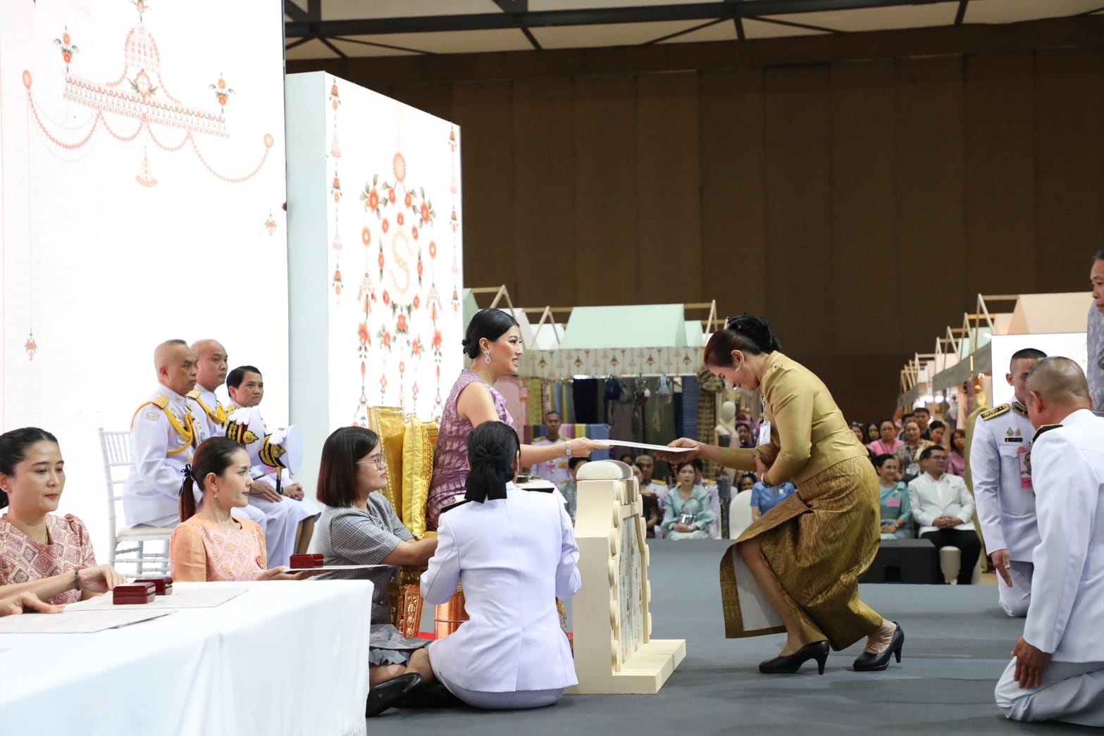 “ผ้าไหมชัยภูมิ” สู่เวทีระดับประเทศ คว้า 5 รางวัล “ผ้าลายสิริวชิราภรณ์” พระราชทานจากสมเด็จพระเจ้าลูกเธอ เจ้าฟ้าสิริวัณณวรีฯ