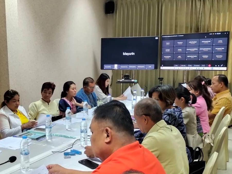 พช.ชัยภูมิ จัดประชุมขับเคลื่อนการดำเนินงานเครือข่าย OTOP และเตรียมความพร้อมการจัดงานเจ้าพ่อพญาแล ปี 2568