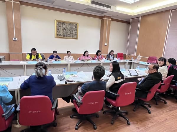 พช.ชัยภูมิ ร่วมประชุมคัดเลือกประธานอนุกรรมการ และรองประธานอนุกรรมการ ในคณะอนุกรรมการบริหารกองทุนส่งเสริมการจัดสวัสดิการสังคมจังหวัดชัยภูมิ