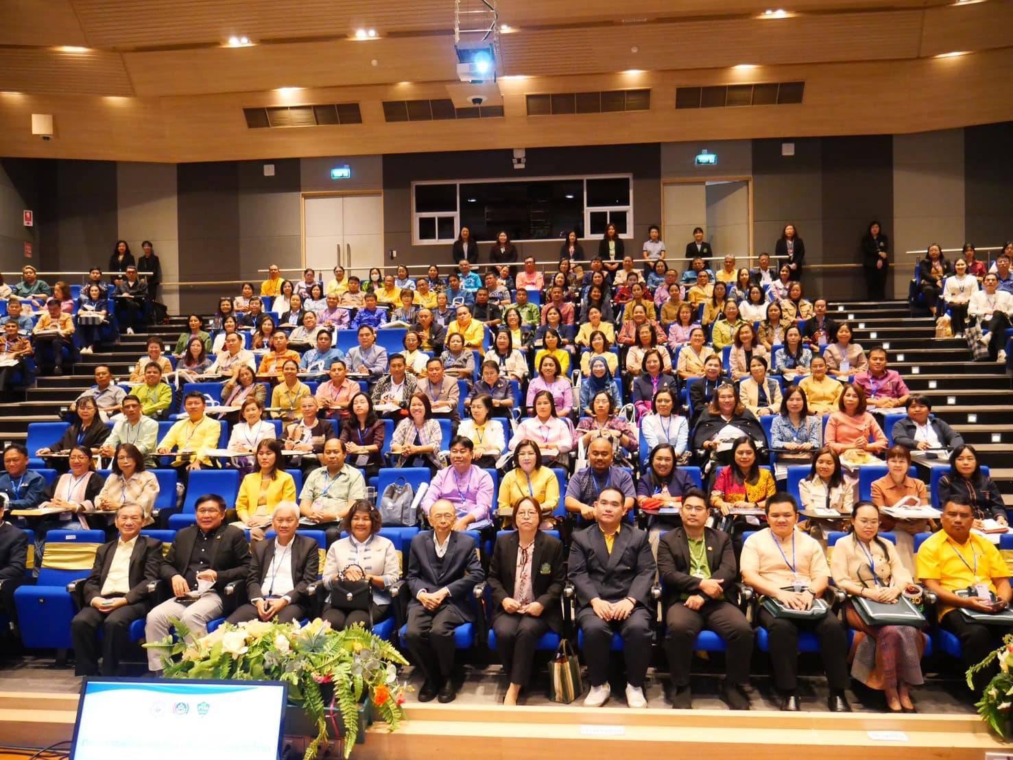 พช.ชัยภูมิเข้าร่วมฝึกอบรมหลักสูตรเสริมสมรรถนะผู้อำนวยการกลุ่มงานสำนักงานพัฒนาชุมชนจังหวัด และส่วนกลาง ประจำปี 2568