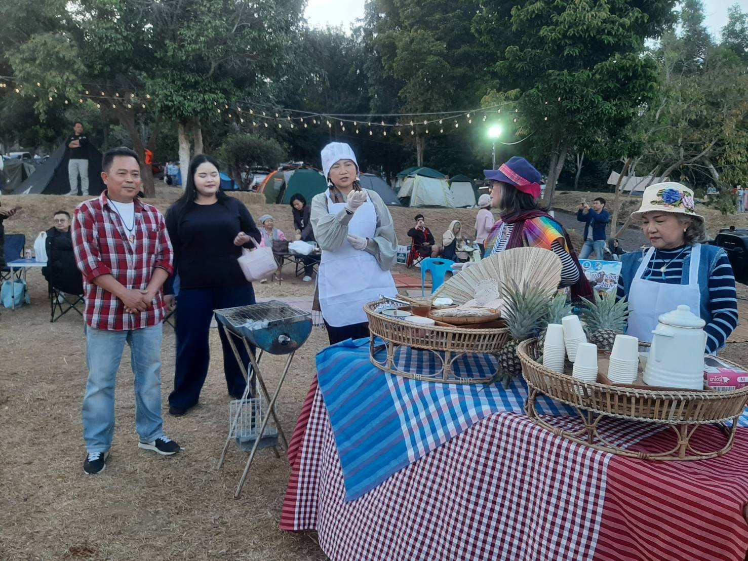 พช.ชัยภูมิ ร่วมกิจกรรม “Chaiyaphum’s Countdown 2025” มหัศจรรย์มอหินขาว โต้ลมหนาวที่ชัยภูมิ และสนับสนุนการกิจกรรมจำหน่ายสินค้าชุมชน