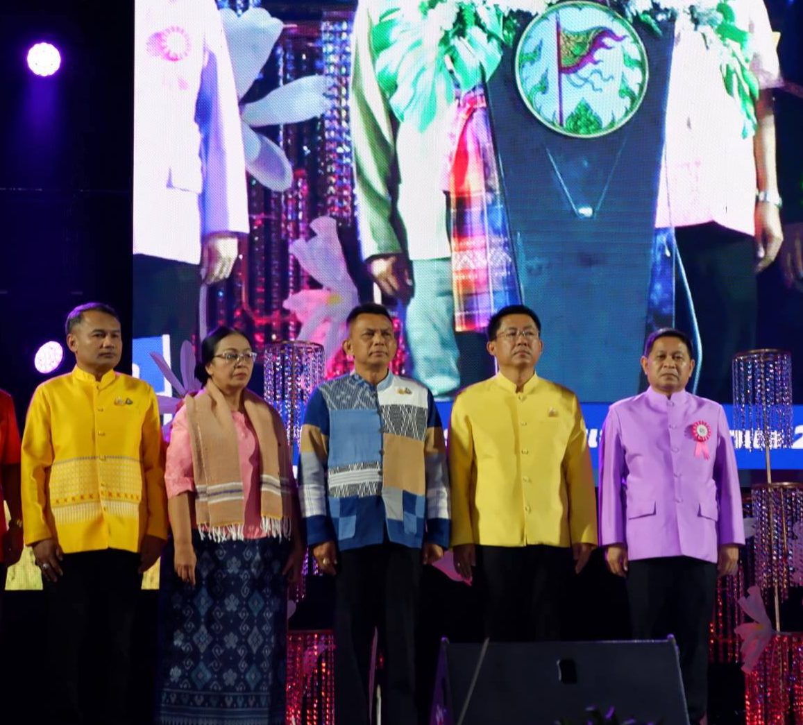 พช.ชัยภูมิ  ร่วมเดินแบบผ้าไทยการกุศล “ผ้าไทยใส่ให้สนุก” ในงานเจ้าพ่อพญาแล ประจำปี 2568